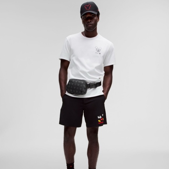 Disney x lululemon everywhere belt bag NWT - Picture 6 of 8